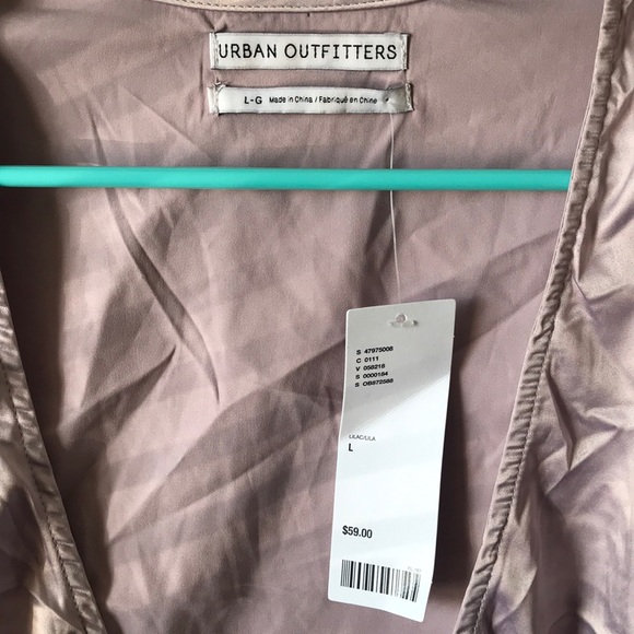 Urban Outfitters Silk Lilac Blouse NWT - Picture 3 of 5